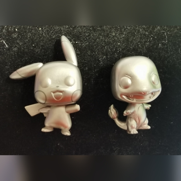 Funko Pop Pokemon Advent Calendar 2021 Silver Pikachu & Charmander Figure 2" - Picture 1 of 4
